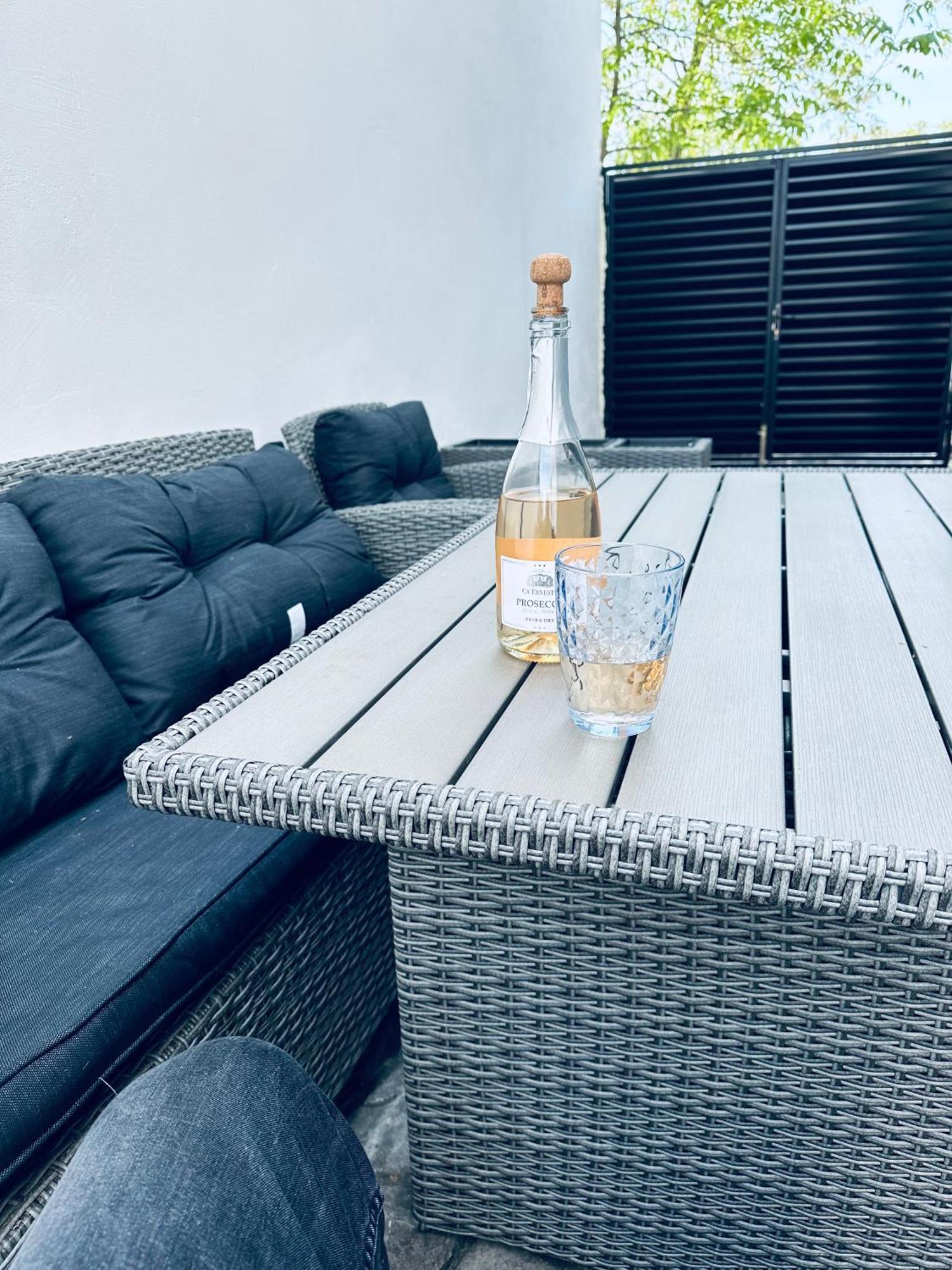 Serbian House Timisoara Ngoại thất bức ảnh